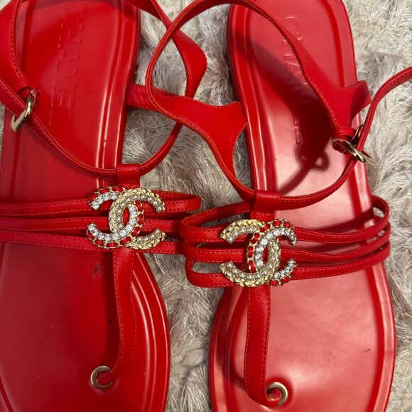 Like New: Chanel 2023 Interlocking CC Logo Sandals - Picture 3 of 7